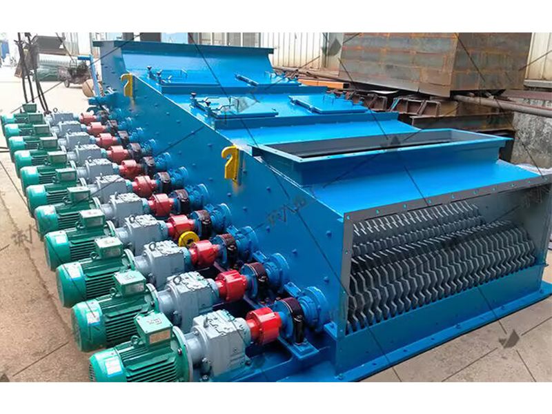 重型板式给料机与泥石分离机在砂石骨料生产线中的配置方案